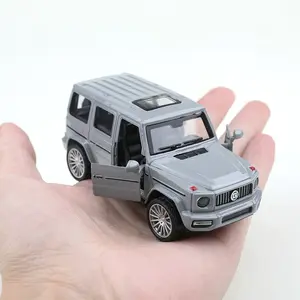 (مع أكياسها) 1:43 بنز G-class، نموذج سيارة مصنوع من خليط معدني، سيارة مقلدة للطرق الوعرة، سيارة مصنوعة من خليط معدني للأطفال، نموذج لعبة للأولاد، زينة سيارة